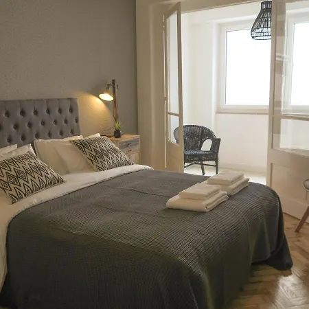 4 Bedroom In The Heart Of 리스본