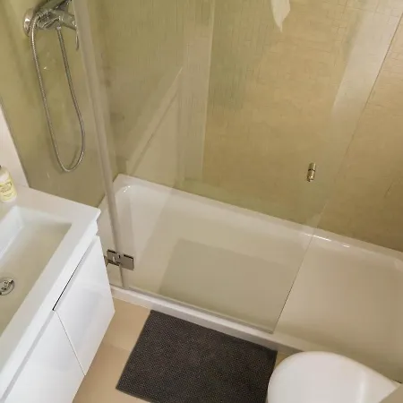 4 Bedroom In The Heart Of Apartment Lisbon